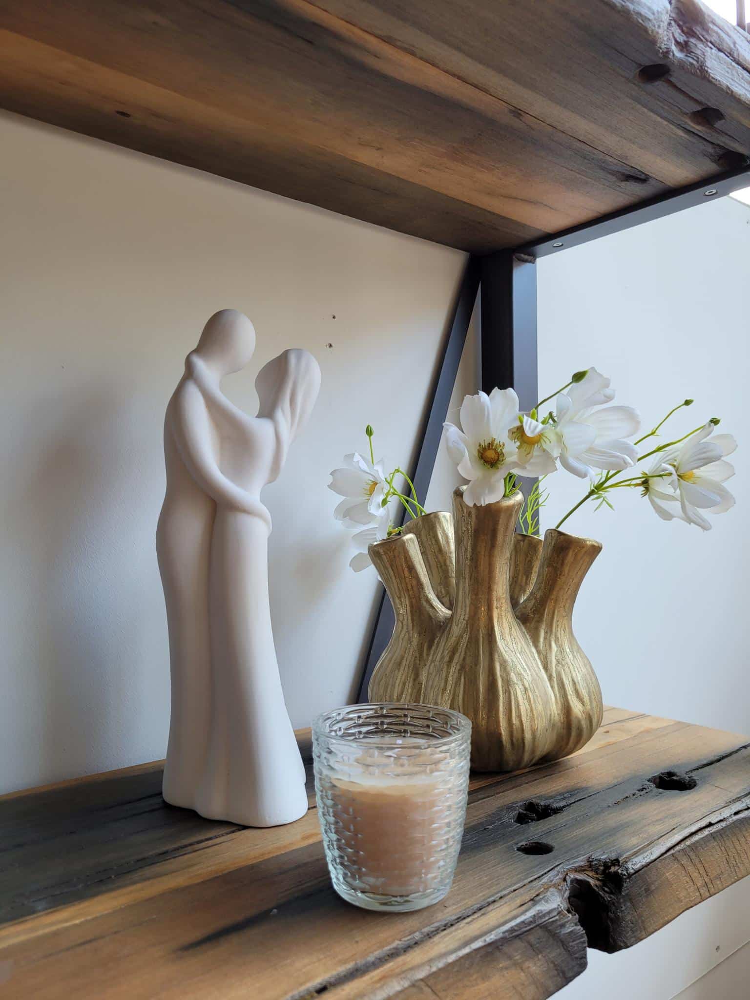 Gilde Handwerk Omarming - Sculptuur Beeld - Keramiek - Wit - 30 cm - Afbeelding 2