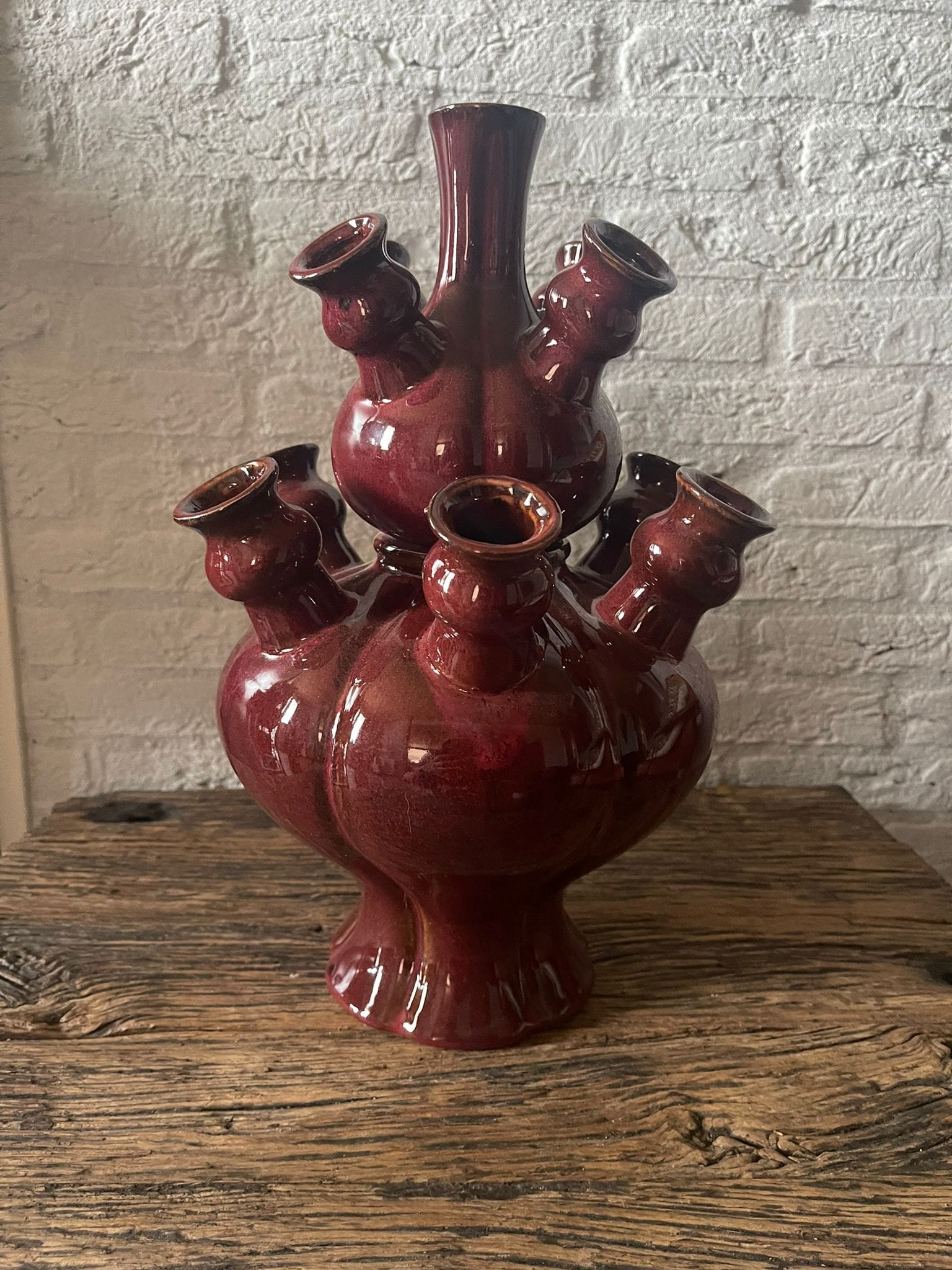 Daan Kromhout - Vaas - Rotterdam - Tulpenvaas - Bloemenvaas - Keramiek - Bordeaux Rood - 25x25x36cm - Afbeelding 2