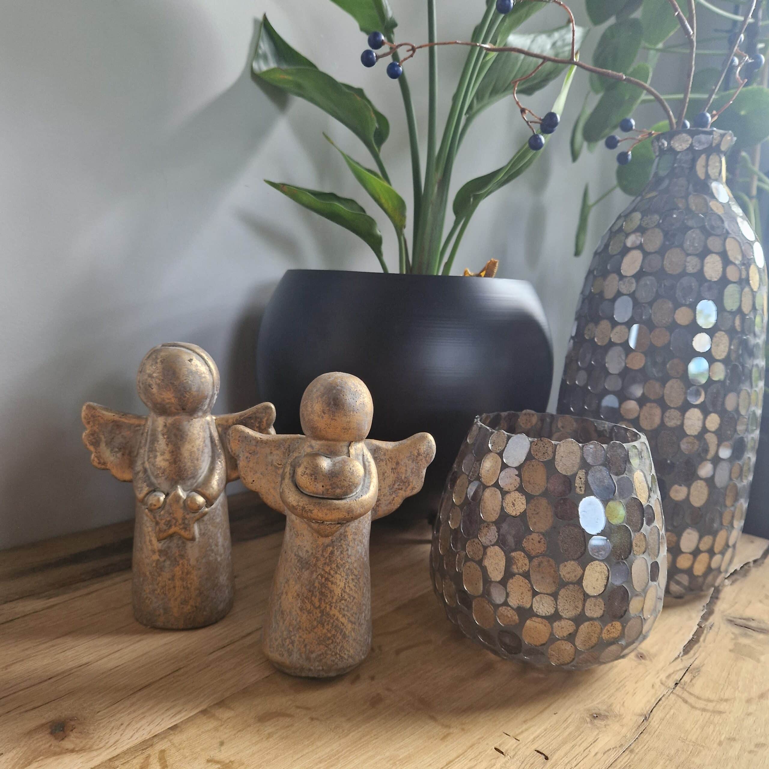 Daan Kromhout – Engel – Hart en Ster – Set van 2 – Beton – Beelden – Robuust Goudkleur – 11x6x17cm - Afbeelding 2